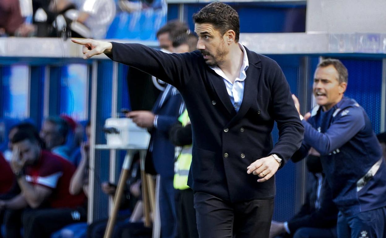 Julio Velázquez – HLV Đầy Tiềm Năng Khả Năng Và Thành Tựu Nổi Bật